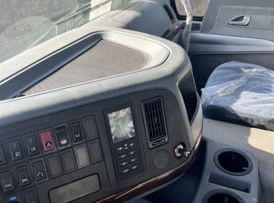 CAMION CITERNE À CARBURANT