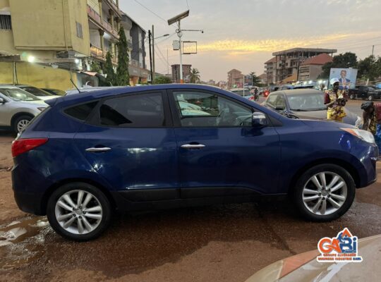 HYUNDAI TUCSON LIMITED