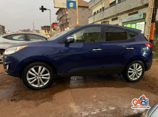 HYUNDAI TUCSON LIMITED