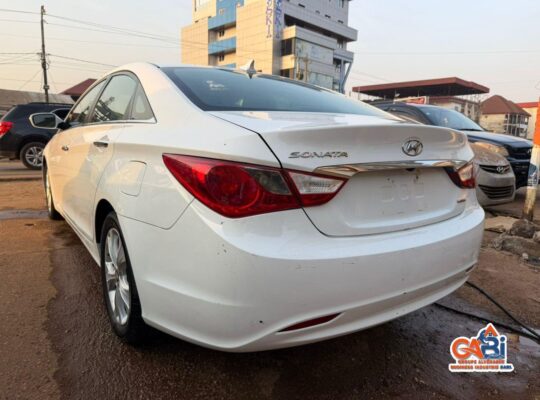 HYUNDAI SONATA LIMITED
