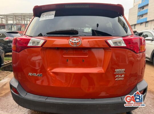 TOYOTA RAV4
