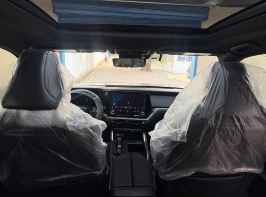 LEXUSE TX500H HYBRIDE E