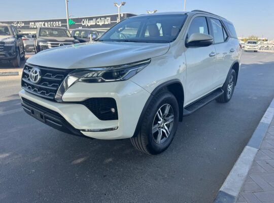 TOYOTA FORTUNER GUN155 – 2022
