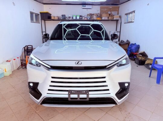 LEXUSE TX500 H HYBRIDE