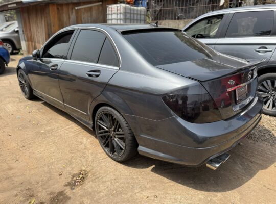 Mercedes C200 Full Option