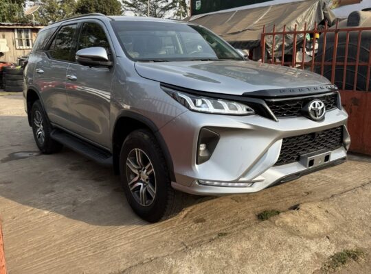 oyota Fortuner 2020