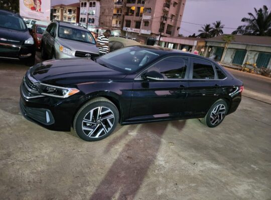 GOLF JETTA ANNÉE 2023 FULL OPTION