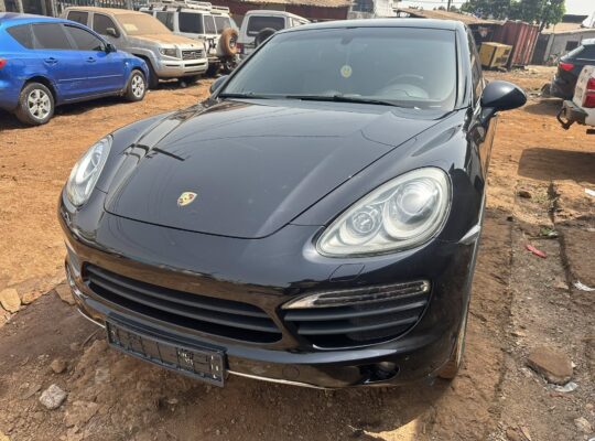 𝐏𝐨𝐫𝐜𝐡𝐞 𝐂𝐚𝐲𝐞𝐧𝐧𝐞 𝐓𝐮𝐫𝐛𝐨