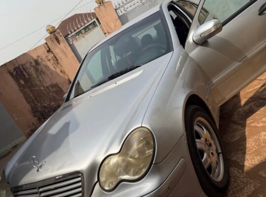 Mercedes C200 Boîte automatique