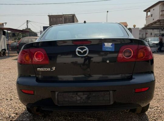 MAZDA 3 BERLINE