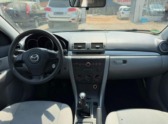 MAZDA 3 BERLINE