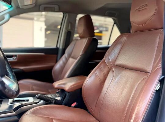 Toyota Fortuner VXR V6 – 2018