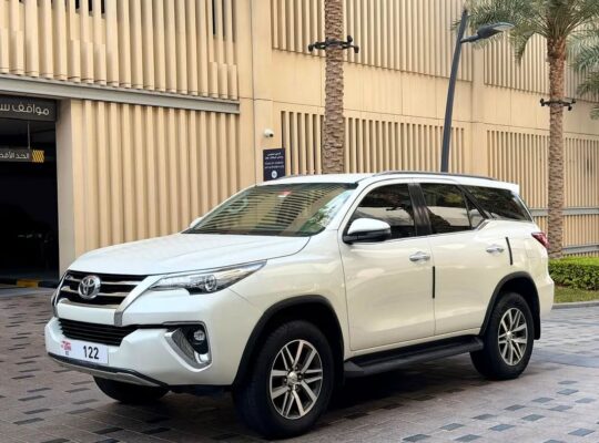 Toyota Fortuner VXR V6 – 2018