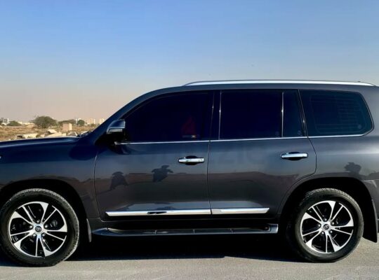 Toyota Land Cruiser VXR 2021 –