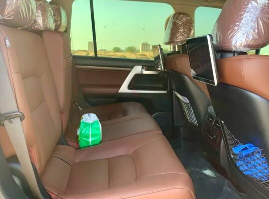 Toyota Land Cruiser VXR 2021 –