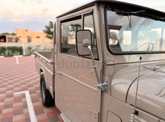 Toyota Land Cruiser Série 79 LX V6