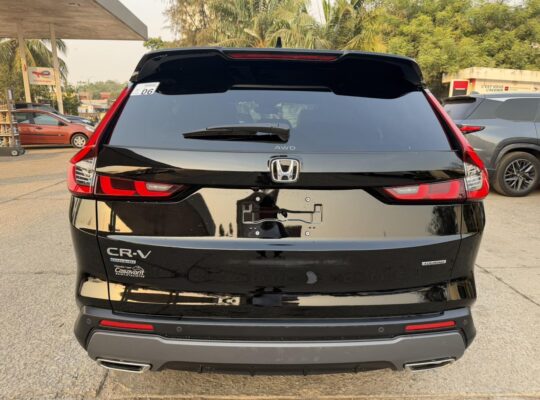 Honda Modèle: CR-V Touring Sport Hybride