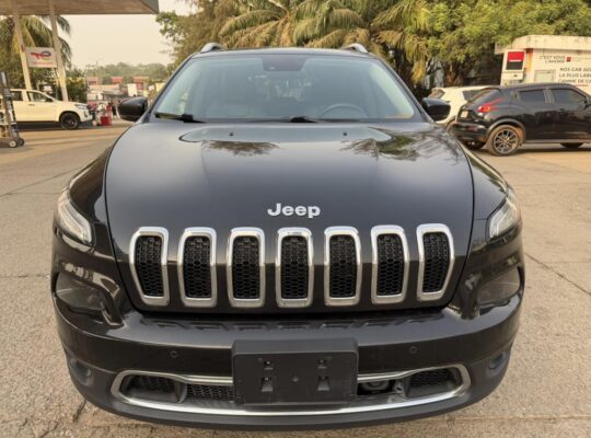 Jeep Model: Cheerokee Limited Traction : AWD 4×4