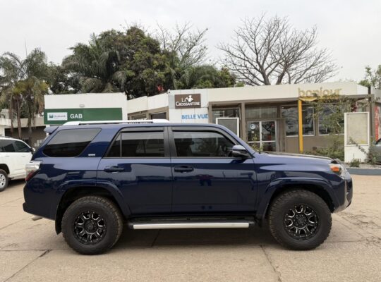 Toyota Model: 4Runner Sport