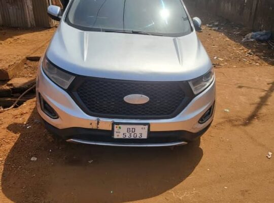 FORD TRÈS TRÈS PROPRE