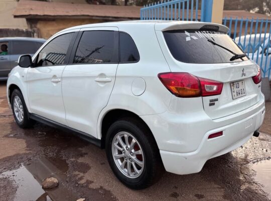 ✅Mitsubishi RvR