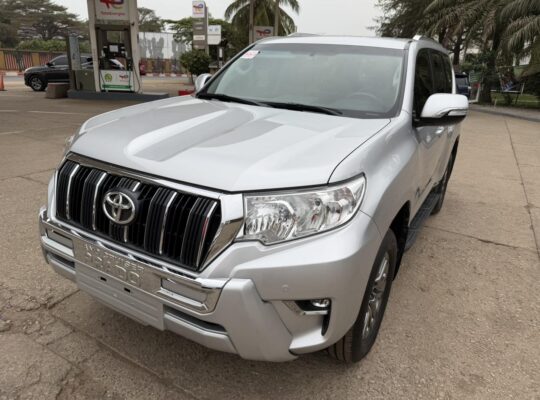 Toyota Modèle : Land Cruiser VX.R