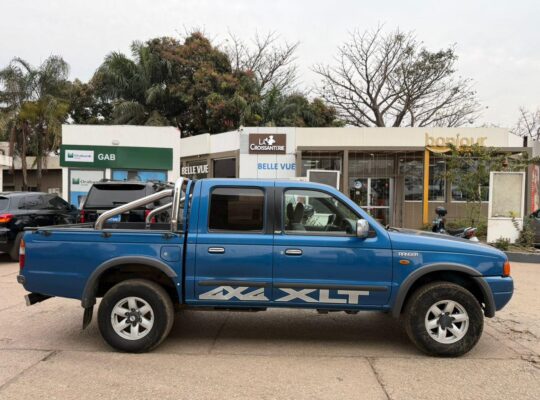 Ford Modèle : Ranger Pickup XLT 2 Cabines