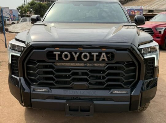 TOYOTA TOUNDRA MODÈLE TRD PRO ANNÉE 2024 2025