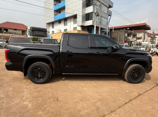 TOYOTA TOUNDRA MODÈLE TRD PRO ANNÉE 2024 2025