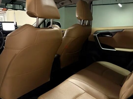 Toyota RAV4 VXR Hybrid – 2019 (GCC)