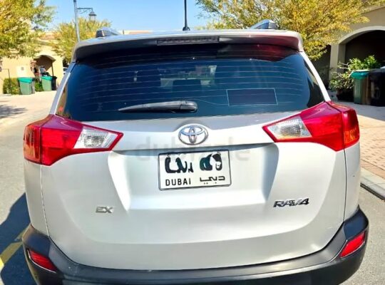 Toyota RAV4 EX – 2015 | Spécifications GCC