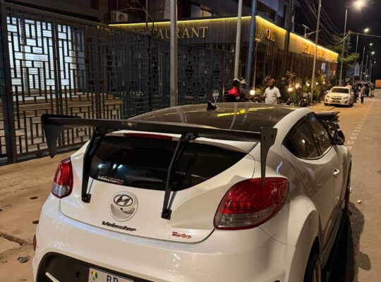 HYUNDAI VELOSTER TURBO CUSTOM