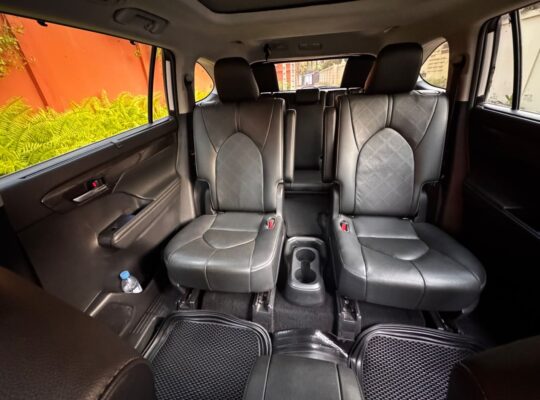 Toyota Highlander 2021