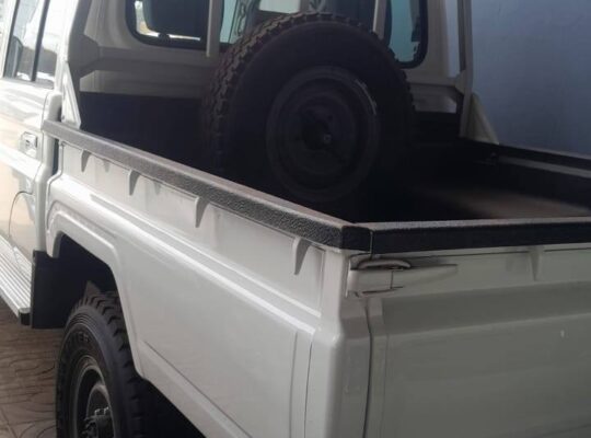 TOYOTA LAND CRUISER SORTI D&rsquo;USINE