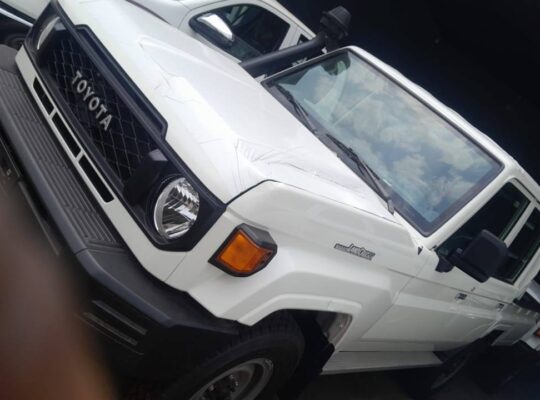 TOYOTA LAND CRUISER SORTI D&rsquo;USINE