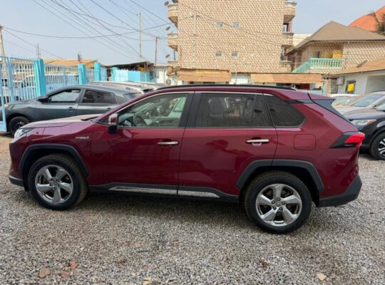 Toyota RAV4 2021 Hybride