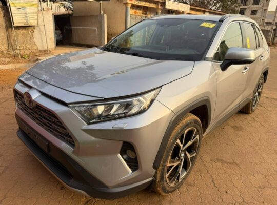 Toyota RAV4 2021 Hybride