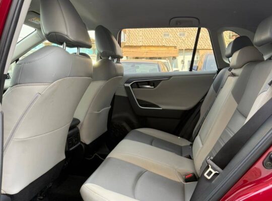 Toyota RAV4 2021 Hybride