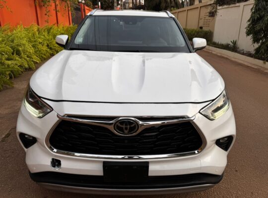 Toyota Highlander 2021