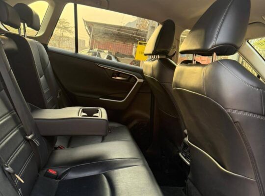 Toyota RAV4 2021 Hybride