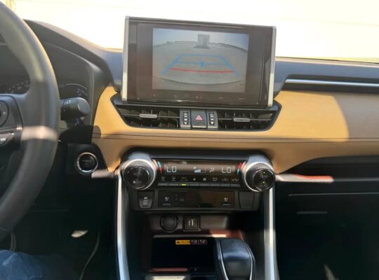 TOYOTA RAV4 VXR HYBRID 2024