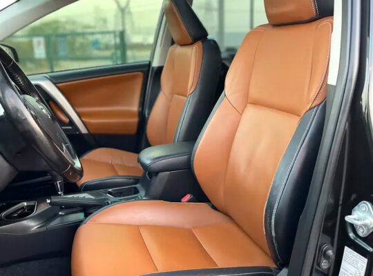 TOYOTA RAV4 VXR 2018 – 2.5L – FULL OPTIONS GCC